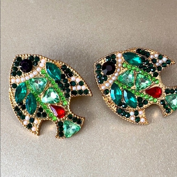 Jeweled Purple Fish Stud Earrings NWT - Picture 2 of 9